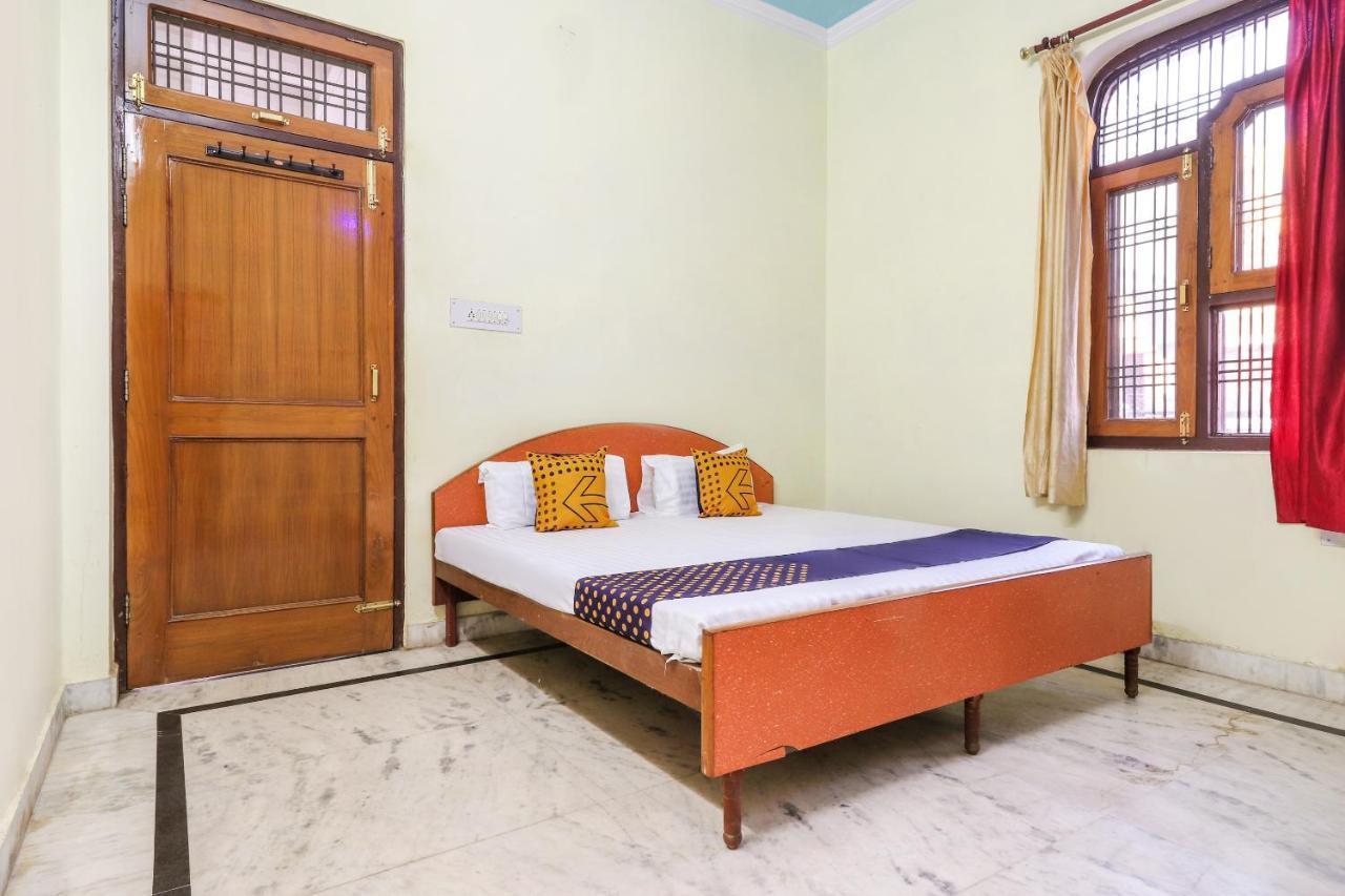 Spot On 70311 Rangoli Palace Hotel Lucknow Exterior foto