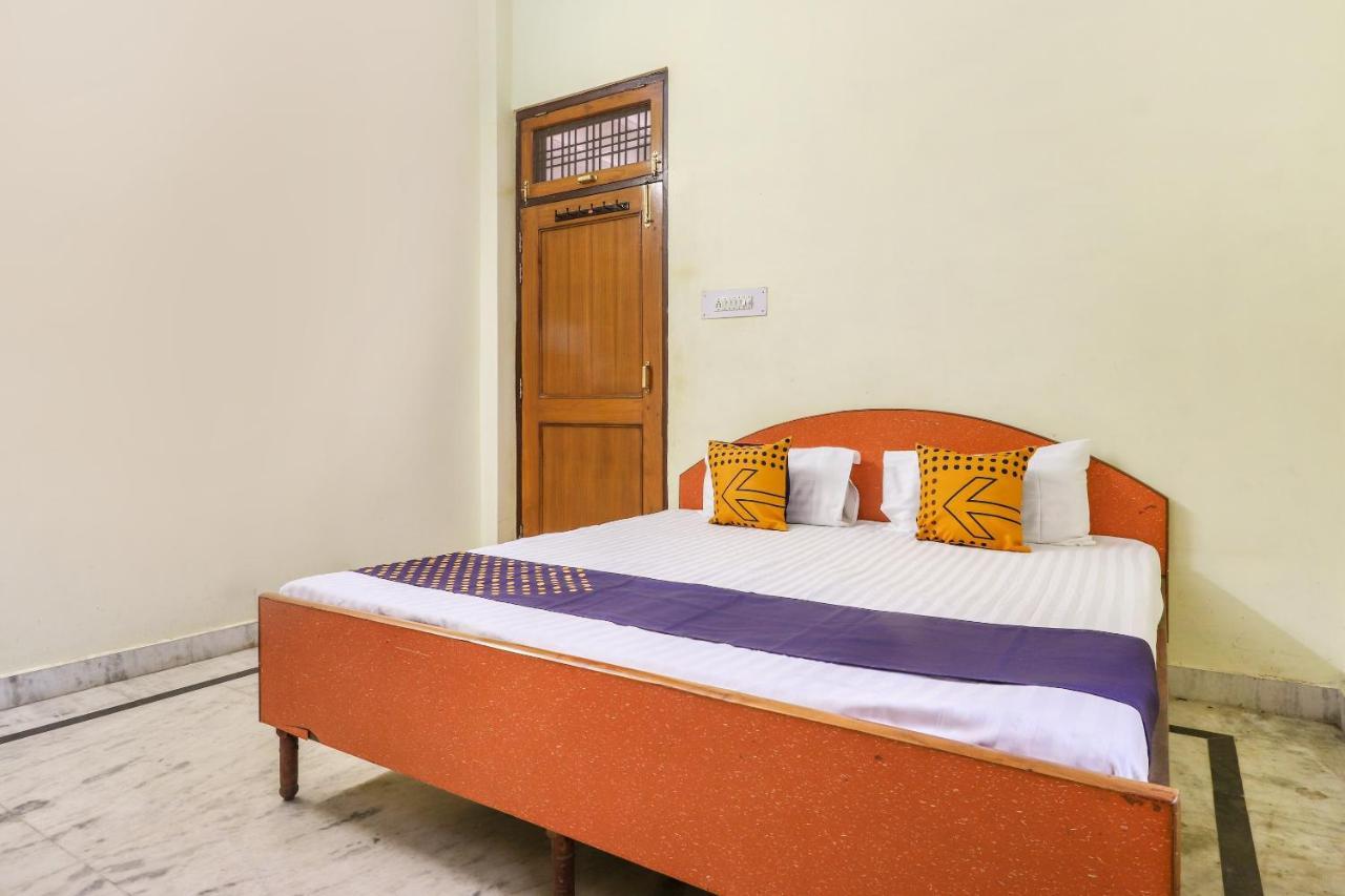Spot On 70311 Rangoli Palace Hotel Lucknow Exterior foto
