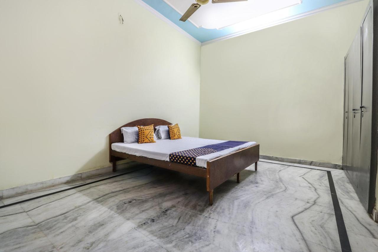 Spot On 70311 Rangoli Palace Hotel Lucknow Exterior foto